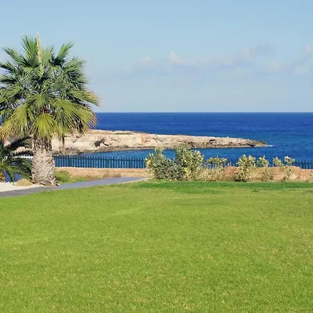 Bliss - Coralli Beachfront Apartment