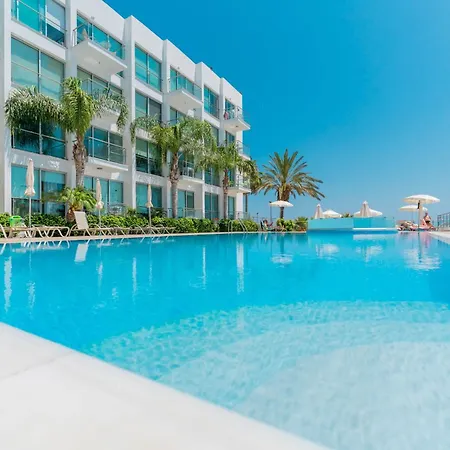 Holiday home Bliss - Coralli Beachfront Protaras